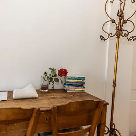 Artistic House Bed and Breakfast 3*