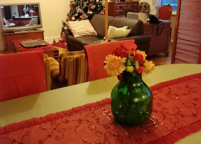 Artistic House Bed & Breakfast