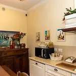 Couette-café Artistic House
