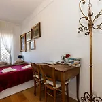 Artistic House Couette-café Bari