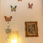 Artistic House Couette-café 3*
