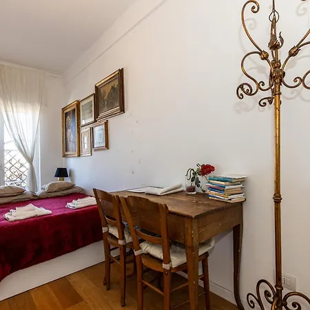Artistic House Alojamento de Acomodação e Pequeno-almoço Bari