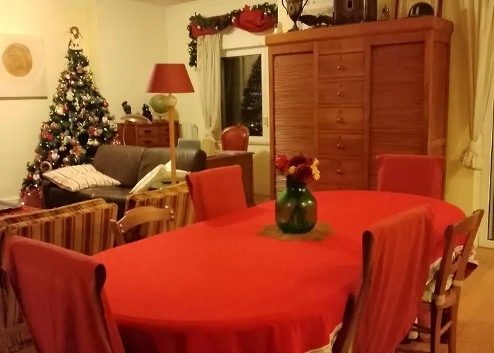 Artistic House 3* בארי