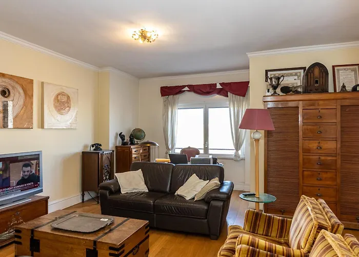 Artistic House בארי